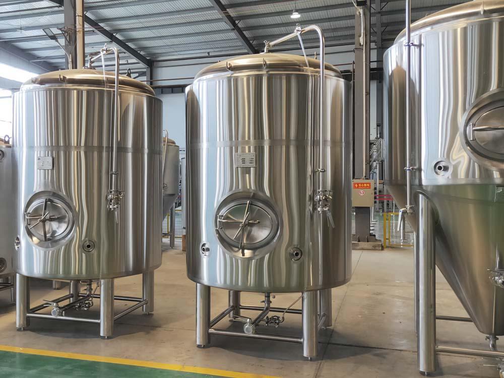35HL Double wall bright beer tank